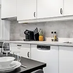 Family Friendly 3br - Quiet Area - Behind Bryggen * Берген